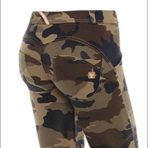 Freddy camo pants